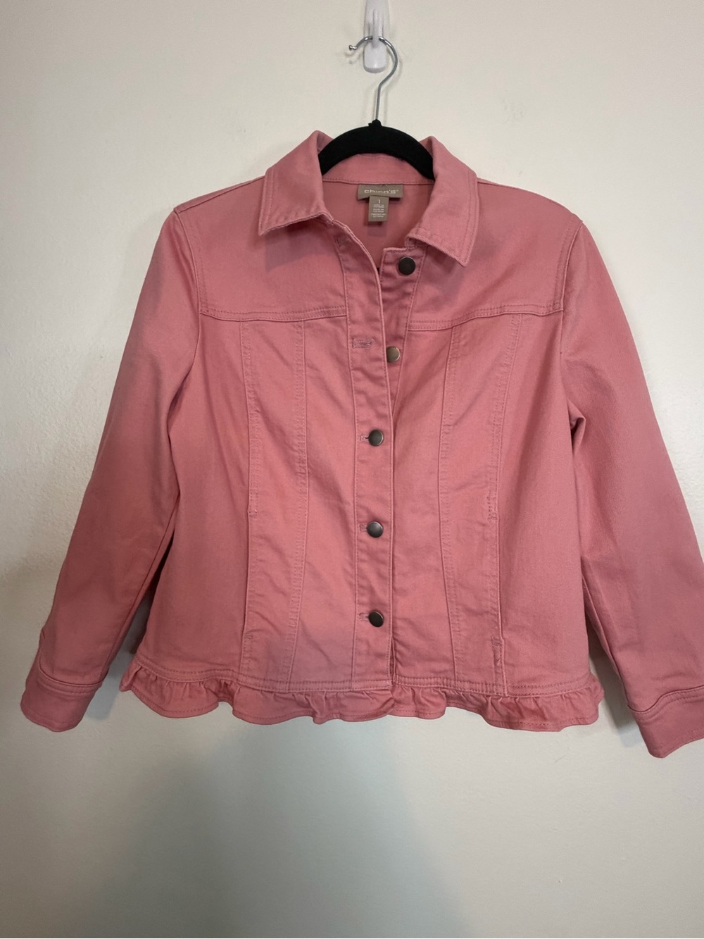 Chico’s Jean Jacket Pink Ruffled Bottom Size 0 (small 4) Denim Button Front